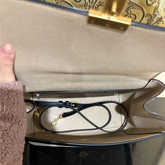 Tory Burch Black and Cream Satchel with Structured Design - Picture 5 of 7